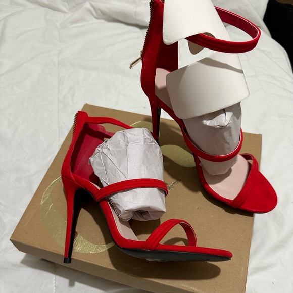 Charlette Rousse Heels - Picture 2 of 3